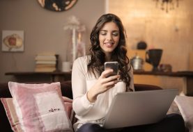 Guide to Buying Dresses from Online Stores: Tips, Benefits, and How to Shop Smart