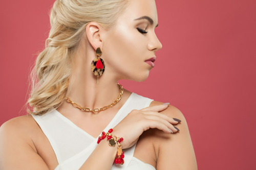 Women's Jewelry Never Goes Out of Fashion-Gold chains
