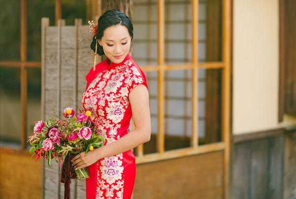 Oriental Wedding Dresses And Wedding Gowns-Oriental Bridal Dress