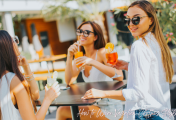 How to Wear Vacation Clothes Stylishly
