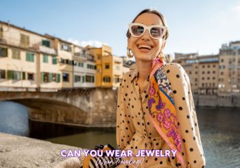 Can You Wear Jewelry When Traveling?
